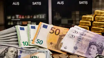 Dolar ve Euro haftaya nasıl başladı? İşte 5 Ekim 2026 güncel piyasa verileri