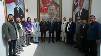 BBP lideri Mustafa Destici 12 İmamlar Alevi-Bektaşi Derneği heyetini kabul etti