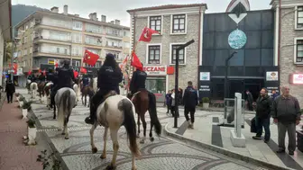 Cumhuriyet’in 103’üncü yılında tarihi İstiklal Yolu’nda 95 kilometrelik atlı yolculuk