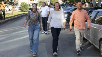 Eski sanayi sitesinde aşırı ilgi gören ATSO başkan adayı Hatice Öz