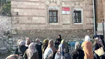 Kütahya Aile Derneği üyeleri kentin tarihi camilerini gezdi