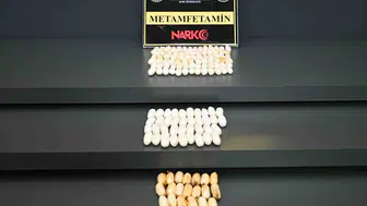 Kırşehir'de 1 kilo uyuşturucu taşıyan 3 kişi tutuklandı