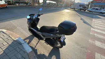 Karaman'da kırmızı ışıkta duran motosiklete otomobil çarptı: 1 yaralı