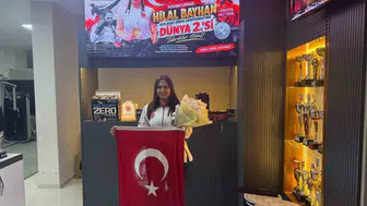 Dünya ikincisi Hilal Bayhan’a coşkulu karşılama