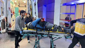 Adıyaman'da yağış nedeniyle kayganlaşan yolda motosiklet devrildi