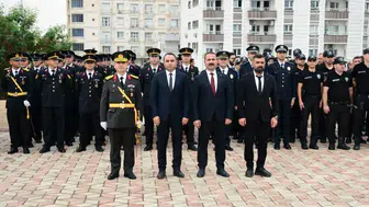 Silopi'de 29 Ekim Cumhuriyet Bayramı çelenk sunma töreniyle kutlandı