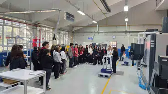 Eskişehir Model Fabrika, İstanbul'dan gelen lise öğrencilerini ağırladı