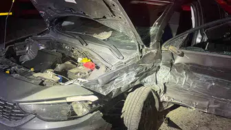 Batman'de şarampole yuvarlanan otomobilde sürücü kurtarıldı