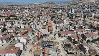 Malatya'da enkaz kaldırma işlemlerinde 6 kamu görevlisine soruşturma izni