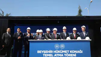 Beyşehir’de yeni hükümet konağının temeli atıldı, kır evleri açıldı