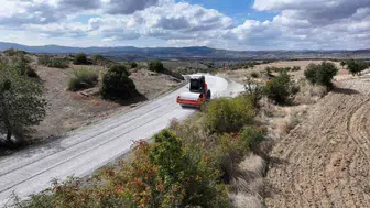 Kula’da 35 kilometrelik yol yenileniyor