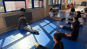 Spor okullarında eğitimler devam ediyor