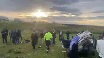 Şanlıurfa'da kontrolden çıkan otomobil şarampole devrildi: 1 ölü, 2 yaralı