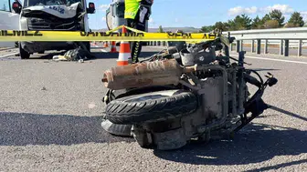 Kütahya'da minibüsle çarpışan genç motosikletli yaşamını yitirdi