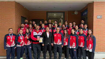 Kayserili milli sporcular Paris'ten 3 gümüş madalyayla döndü