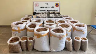 Antalya'da kaçak tütün operasyonunda 750 kilo tütün ele geçirildi