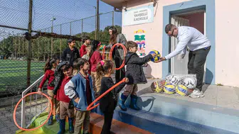 İzmir Büyükşehir 37 milyon TL spor malzemesi desteği sağlıyor