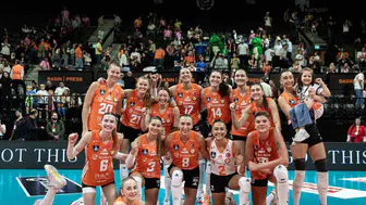 Eczacıbaşı, Aras Kargo'yu 3-0 mağlup etti