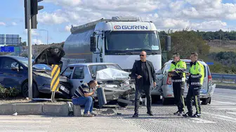 Freni patlayan tanker Çanakkale'de zincirleme kazaya neden oldu