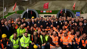 Kar, fırtına ve 8 keskin viraj tarih oldu: Erzurum-Rize hattında Dallıkavak Tüneli açıldı