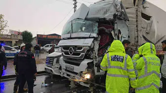 Gaziantep'te zincirleme trafik kazası: 2 yaralı