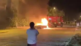 Edirne'nin Havsa ilçesinde park halindeki otomobil yandı
