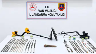 Çaldıran'da Roma dönemine ait 529 sikke ele geçirildi