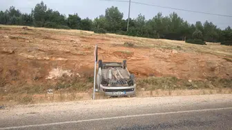 Adıyaman'da takla atan otomobildeki 2 kişi kazadan yara almadan kurtuldu