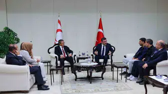 Cumhurbaşkanı Yardımcısı Yılmaz, Filo Jet faciasında kaybolanların yakınlarıyla bir araya geldi