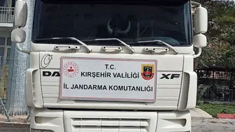 Kırşehir'de şasesi değiştirilmiş tır yol kontrolünde yakalandı