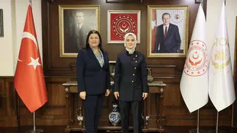 Bakan Göktaş, Foça Belediye Başkanı Fıçı ile görüşme gerçekleştirdi