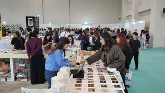 Karadeniz'in en büyük kitap fuarı Samsun'da kapılarını açtı