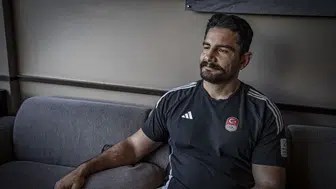 Tarihi sahnede gerçek tehlike atlatıldı: Taha Akgül devrilen kapı anını anlattı
