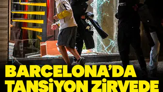 Barcelona'da tansiyon zirvede: Yağma, barikatlar ve polisle çatışma