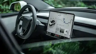Tesla FSD: Sürücülerin korkulu rüyası olan çukur ve navigasyon sorunu çözülüyor