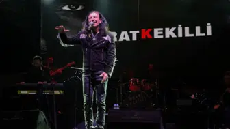 Murat Kekilli Niğde'de düzenlenen festivalde sahneye çıktı