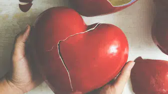 Aşk acısı nasıl geçer, ne kadar sürer? Aşk acısına iyi gelen psikolojik ve pratik çözümler