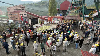 Amasra'da 43 maden şehidi için duygusal anma töreni