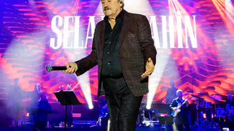 Selami Şahin Ataköy Marina'da hayat hikayesini ve şarkılarını paylaştı