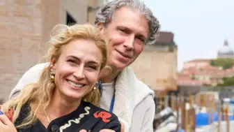 İsveç'ten İtalya'ya uzanan aşk: Ceyda Düvenci ile Güçlü Mete'den romantik kareler