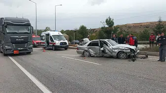 Burdur’da düğün yolunda acı kaza: 1 ölü, 4 yaralı