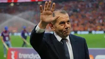 Galatasaray'da derbi zaferine dev ödül: Dursun Özbek soyunma odasında açıkladı