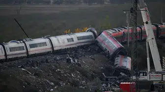 İspanya'da aynı hatta ikinci tren faciası: 3 günlük ulusal yas ilan edildi