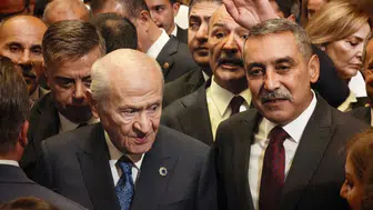 Devlet Bahçeli fon soruşturmasında ne dedi, SPK görüşmesinde ne konuşuldu, sanal medya yasası çıkacak mı? yargı süreci, milli güvenlik vurgusu ve yeni düzenleme