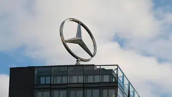 Mercedes CEO'sundan 'Made in Europe' uyarısı