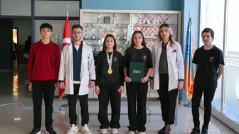 Vanlı lise öğrencisinden Dubai’de dünya birinciliği