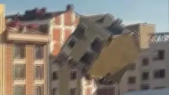 Kentsel dönüşüm yıkımında tehlikeli tablo: Yıkılan bina yan yattı!