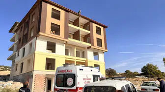 Manisa'dagerilimli dakikalar: Dört katlı binanın çatısından atlamak istedi