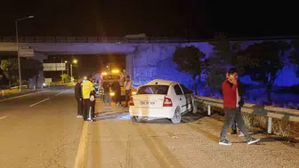 Görenlerin kanı dondu: Muş'taki feci kazada ekipler o otomobili keserek açtı!