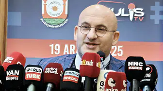 Basından tasarruf edilmez: Gazetecilerin mesleki hakları ve yeşil pasaport talebi gündemde